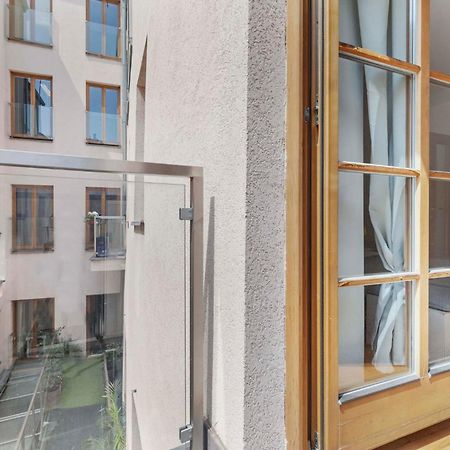Charming Apartment In The Heart Of Братислава Екстериор снимка