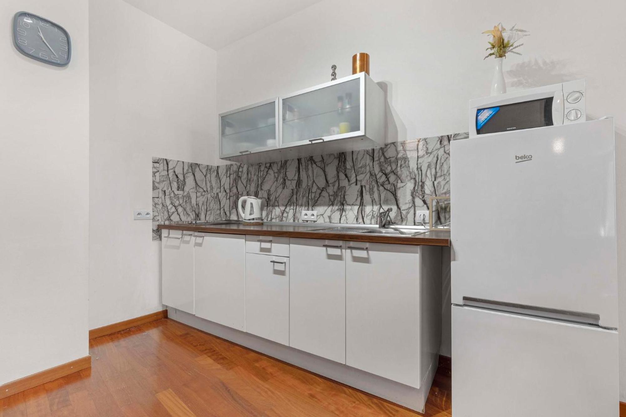 Charming Apartment In The Heart Of Братислава Екстериор снимка